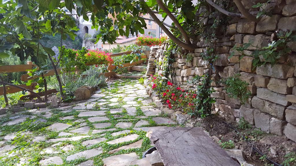 Casa Dell'Avventura Daire Castelmezzano Dış mekan fotoğraf